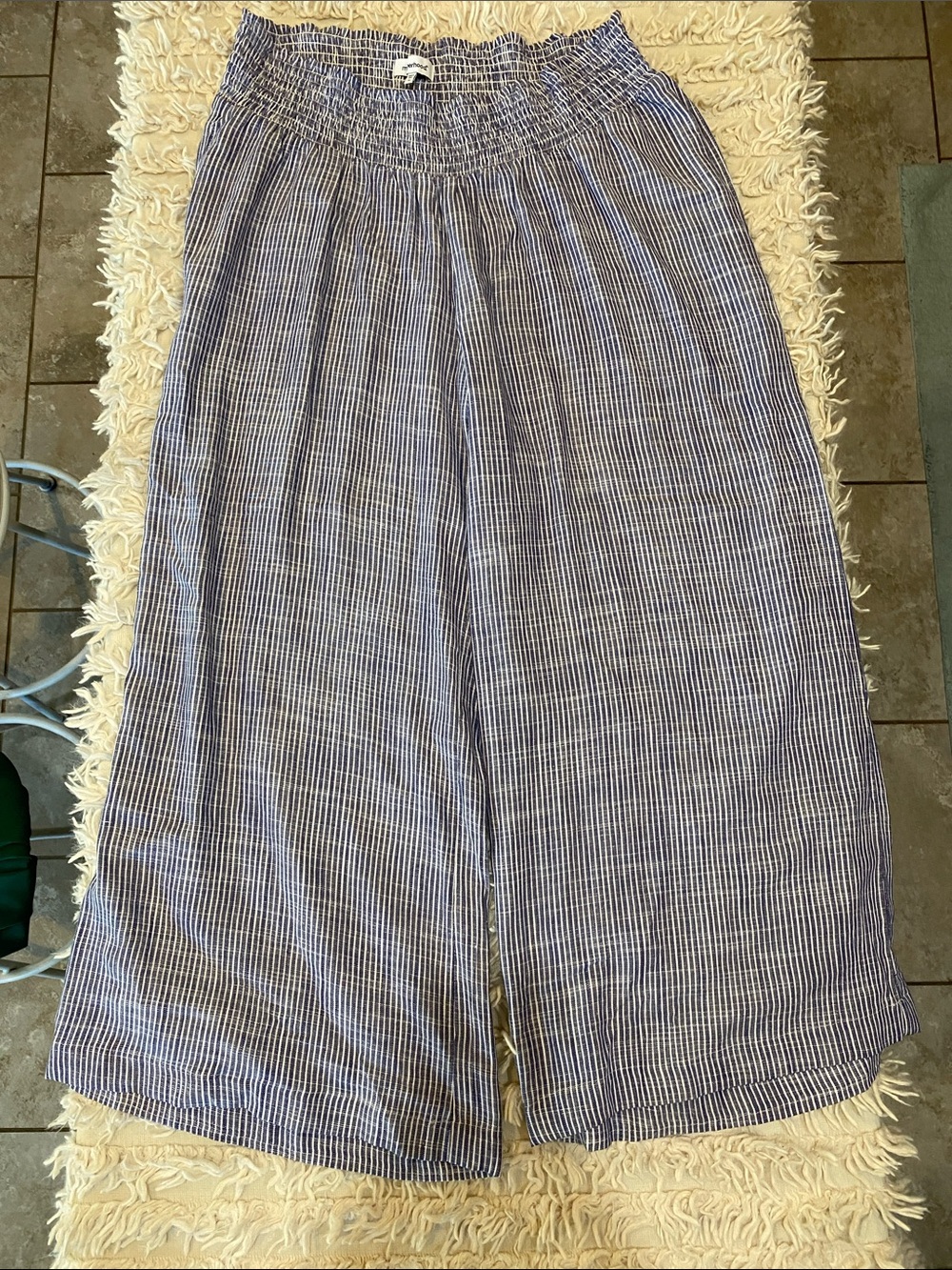 4/$20 striped motherhood maternity pants